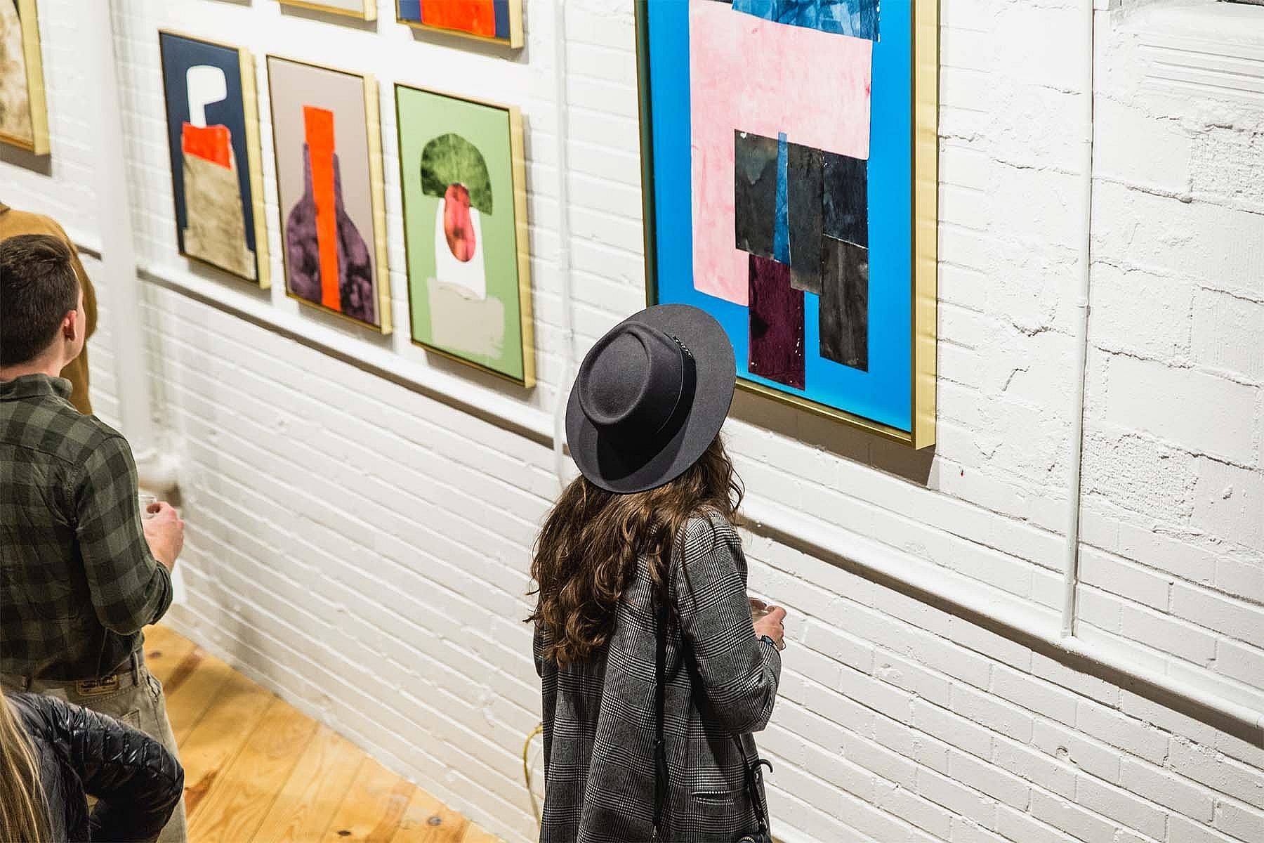 PRESENT PRIMITIVE ALEXANDRA VALENTI 19