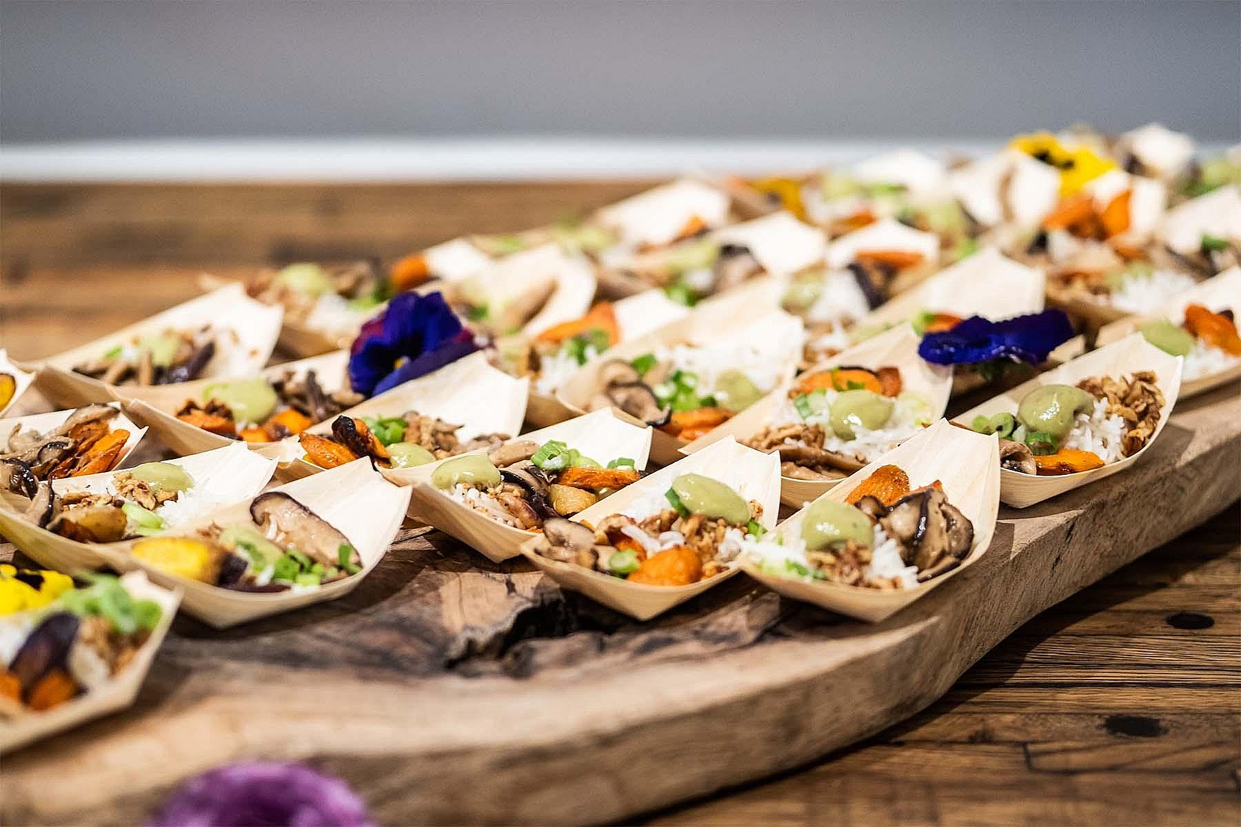 BIG FLAT ART SHOW JACK SANDERS 14