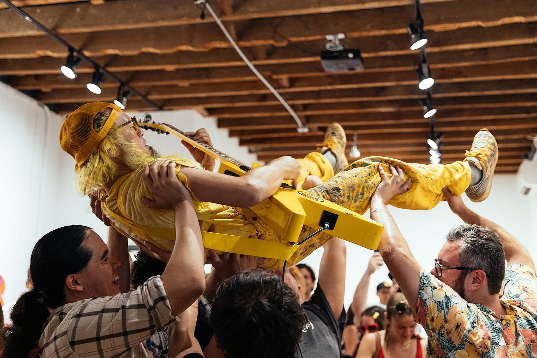 WELCOME TO YELLOWTOWN PEELANDER YELLOW 24