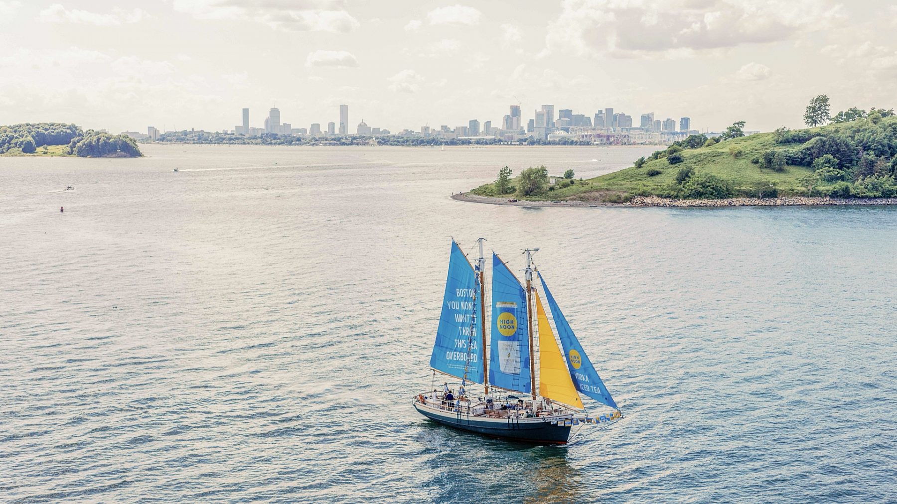 HIGH NOON TEA PREACHER CO 011