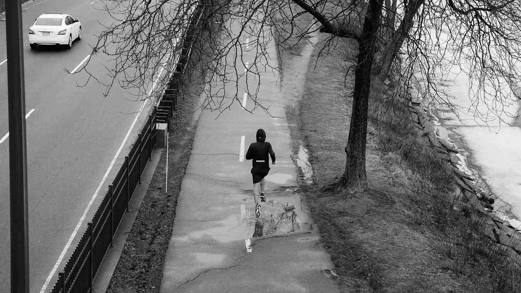 Nike We Run In Mass Preacher 9